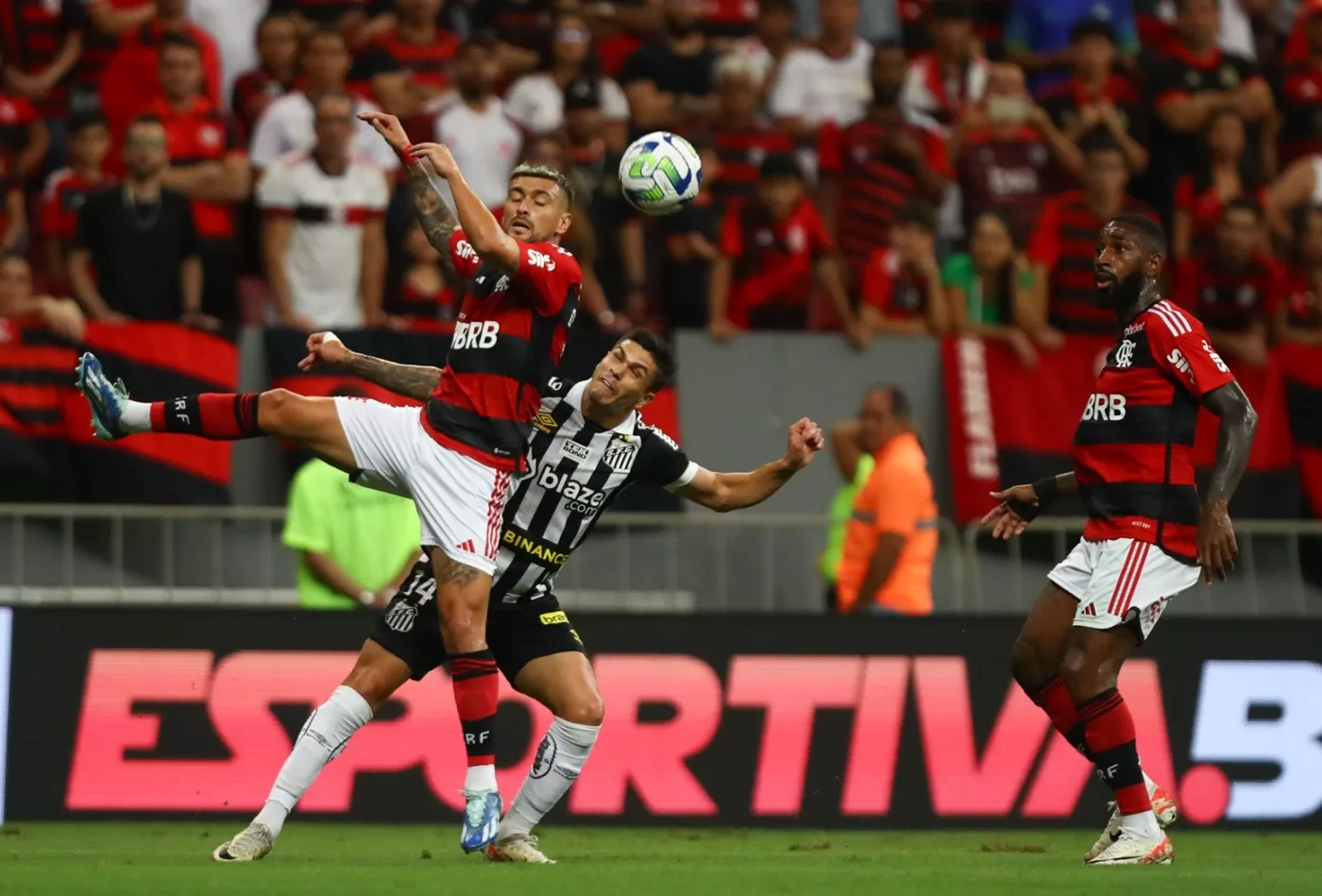Santos 1x2 Flamengo: como foi o jogo da 15º rodada do Brasileirão